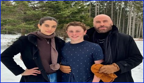 Exploring The Dynamic Connection Between John Travolta And Kristin Davis